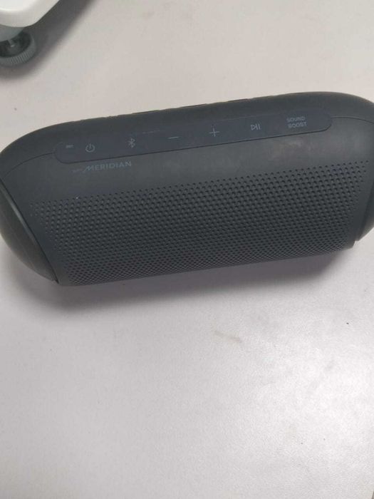 портативная Bluetooth - колонка LG