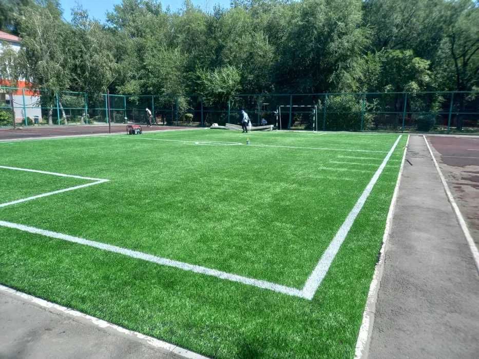 Монтаж искусственного газона