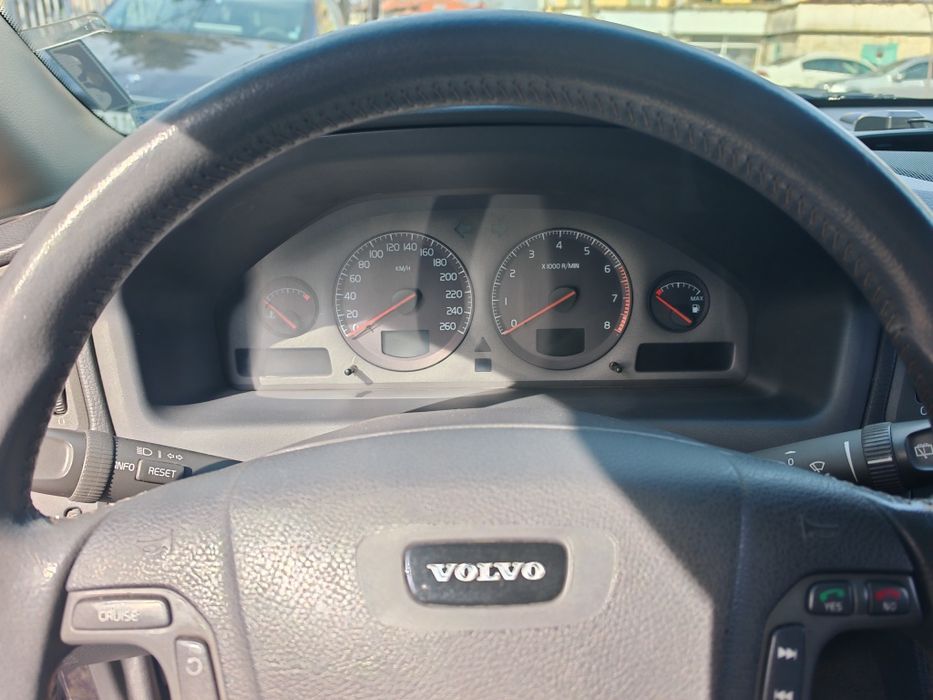 Volvo V70 4x4 2.4T на части