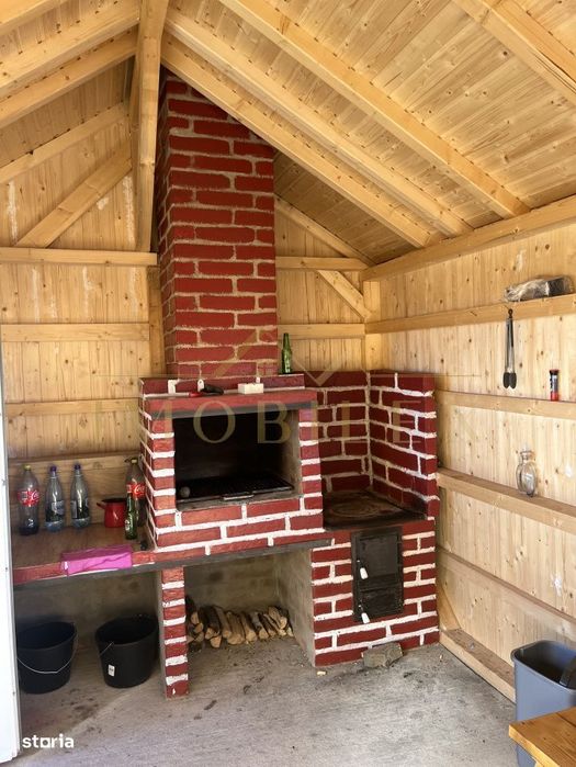 Cabana cu 4 camere si teren de 1500 mp in Marisel