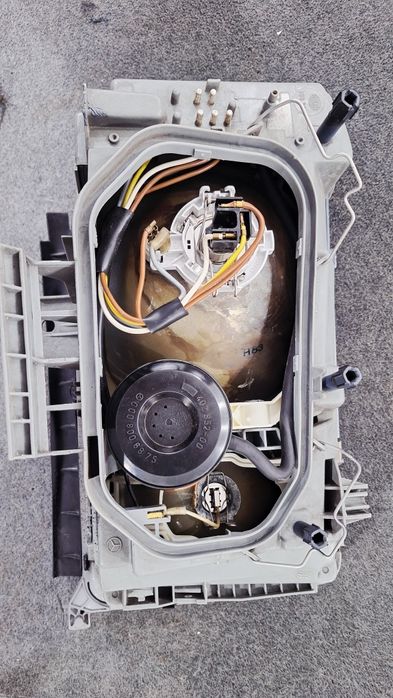 Мерседес w124 фара