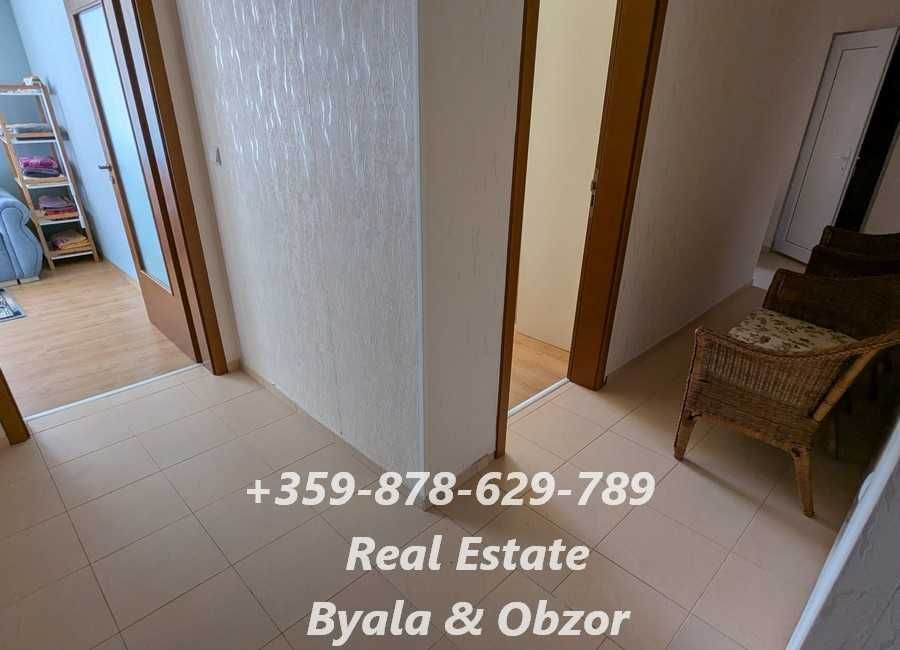 Продава се Тристаен апартамент в Бяла - 140 кв.м за 822 €/кв.м - Снимка #16