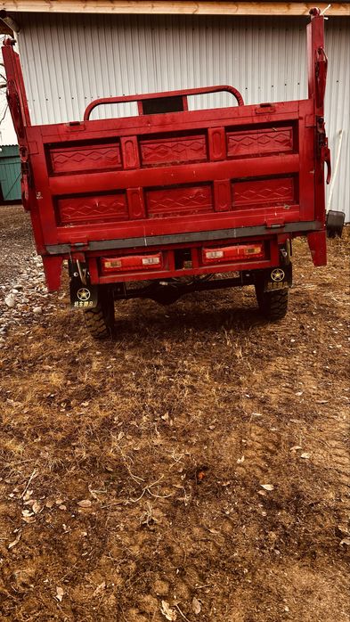 Трицикл водинной охл 300 куб