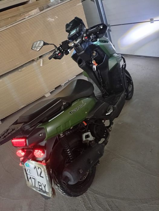 Скутер обмен на М8