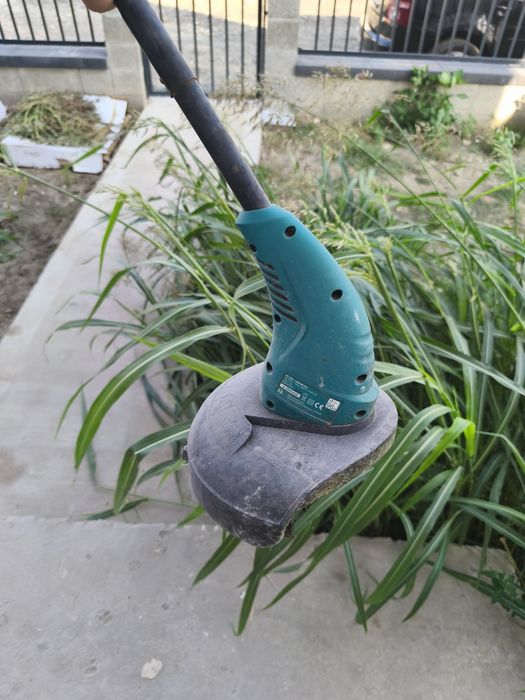 Trimer electric BOSCH ART 2300