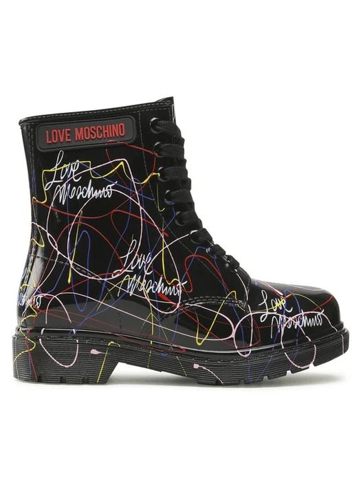 Боти love moschino