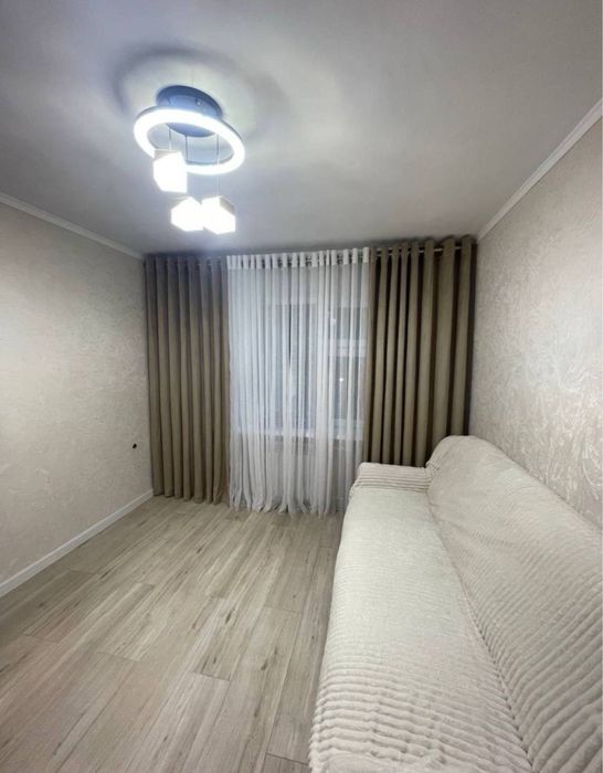 Ул Катортал Чиланзар 6 .  3комн на 2 этаже. Кирпич.  Ор Братские