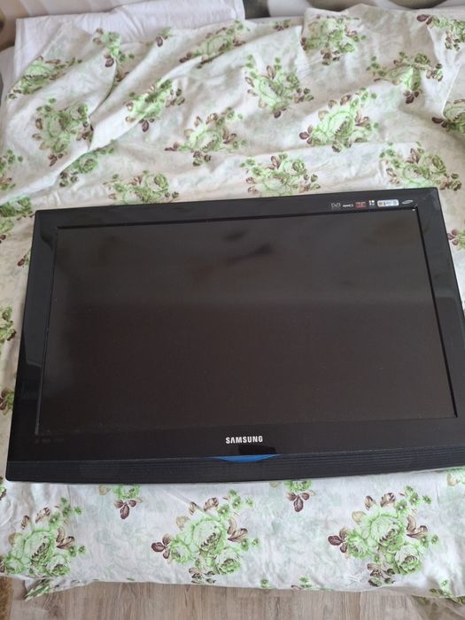 Телевизор samsung