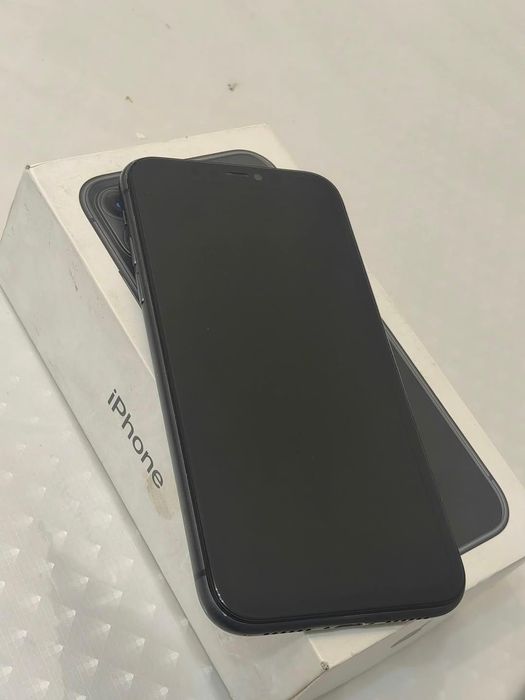 iPhone 11 128 GB —  с документами.