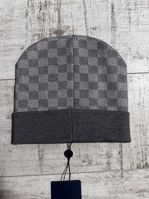 Caciula Lous Vuitton