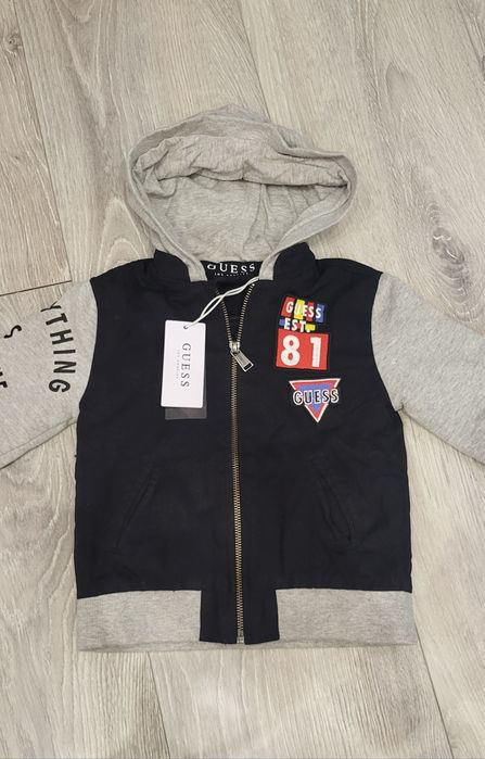 Яке момче Guess ново