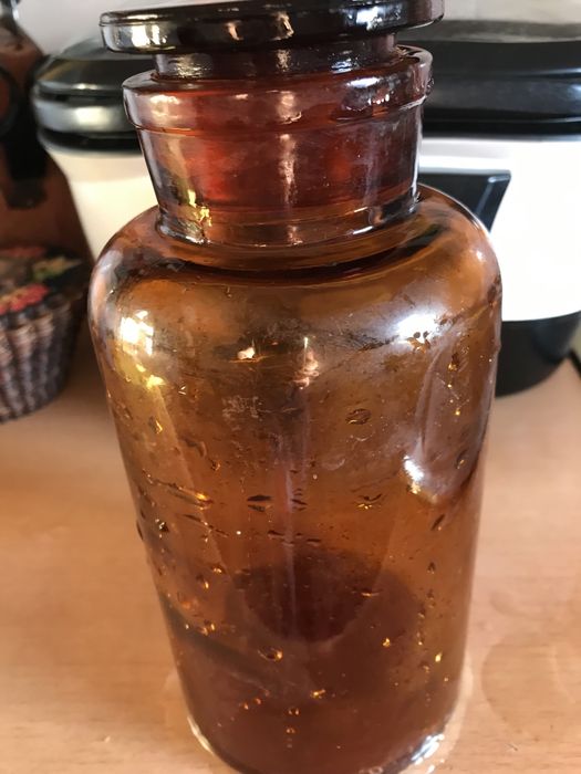 Посуда кухонная и предметы декора