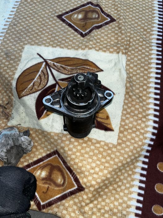 Гениратор, стойки, стартер, амартезаторы