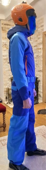 Costum ski tip combinezon si casca 12-14 ani