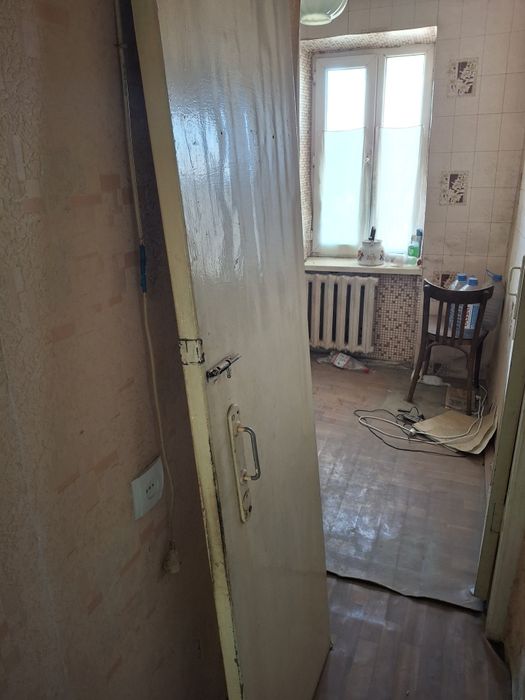 Бесплатно отдам двери