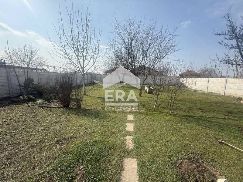 Дава се под наем Къща в с. Щръклево, Област Русе - 500 кв.м за 548.25 € - Снимка #8