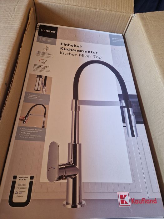 Продавам  смесител за кухня.