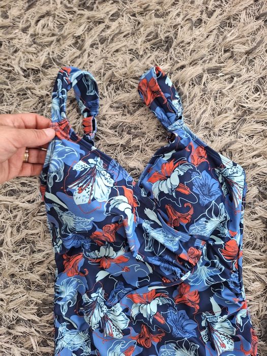 Costume de baie întregi