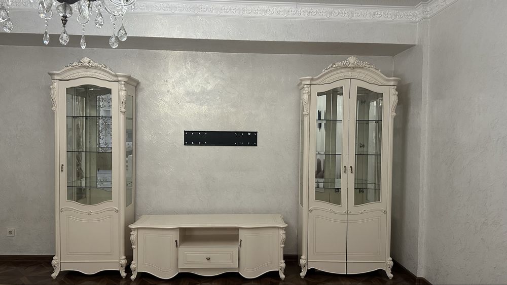 Продам горку в гостиную