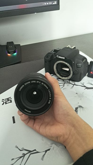 Canon EOS 700D + 18–135 IS STM