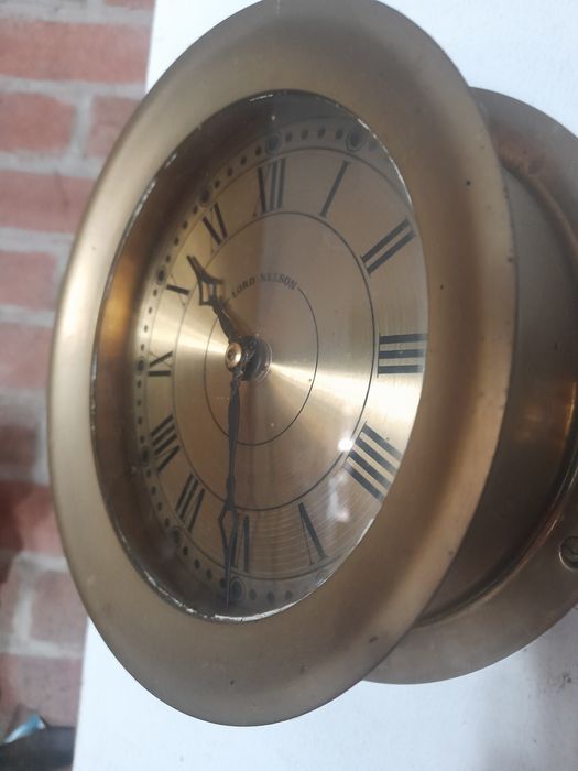 Ceas și barometru  Lord Nelson