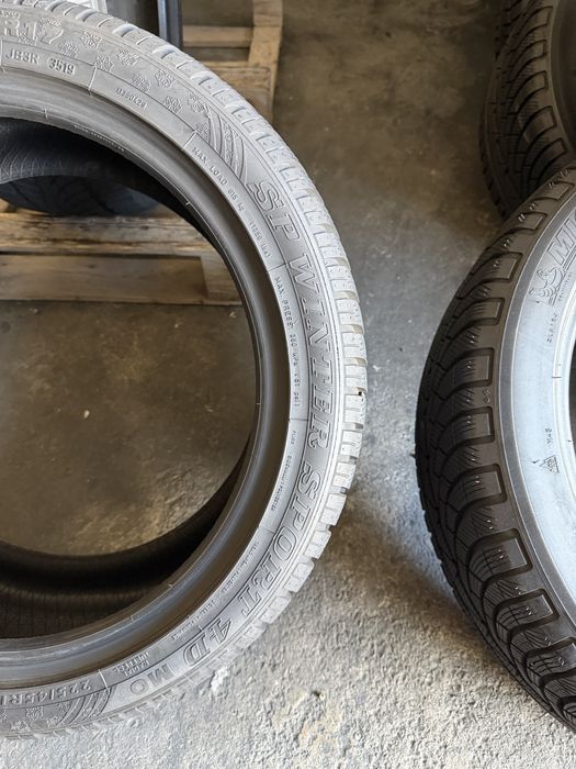 2 anvelope iarna 225/45/17 Dunlop 7.7 mm!