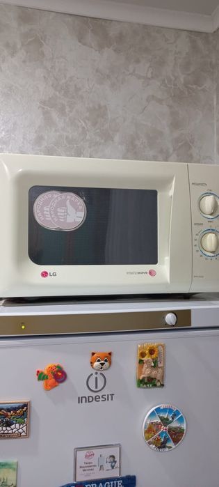 Продам микроволновую печь