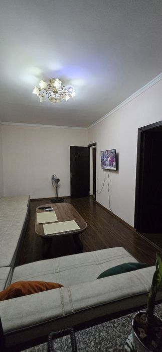 Сдается 1'2 комнатная квартира Юнусабаде 11