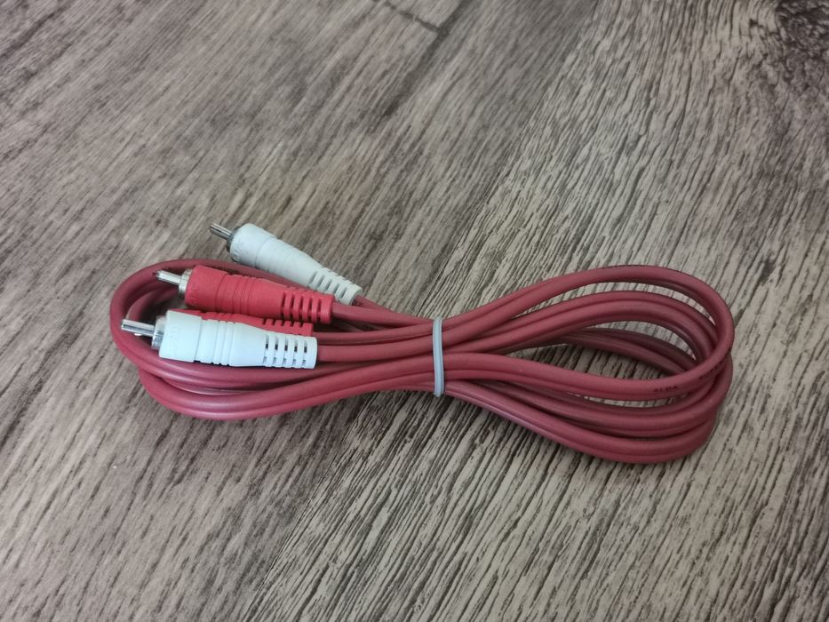 Кабел чинч към чинч