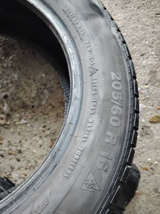 205/60 R16 Continental ContiContact TS M+S