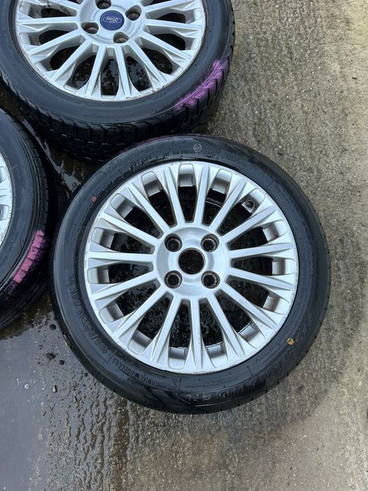 Jante Ford Fiesta VII R16