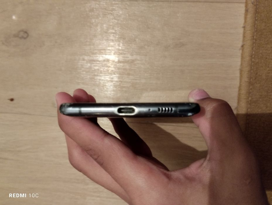 Samsung s10 lite продам все рабочиц