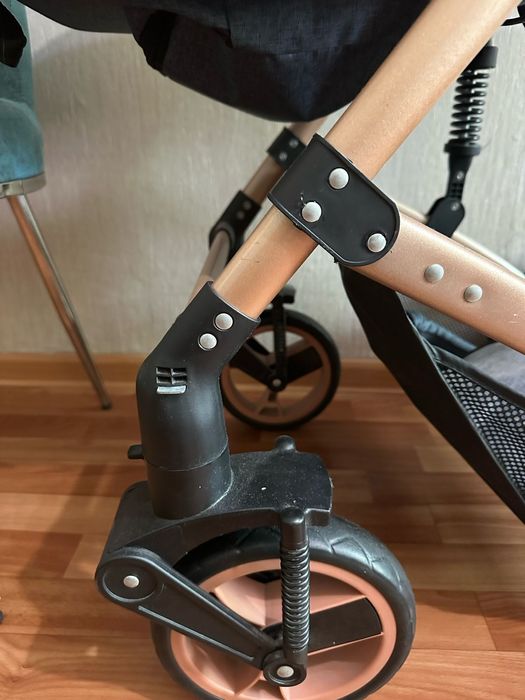 Продам детскую коляску