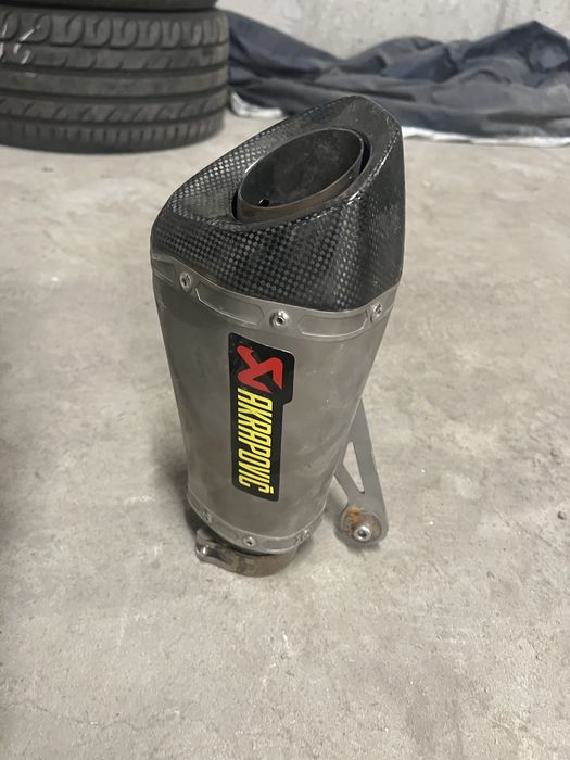 Крайно гърне за пистов мотор