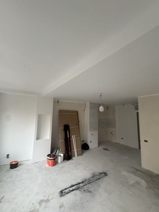 * „Renovări complete fără stres – București | poze reale  din execuție”