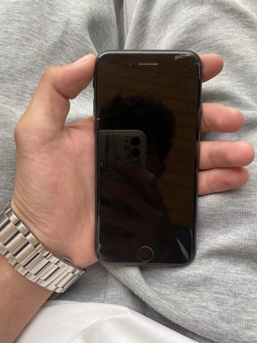 iPhone SE 2020. 64gb