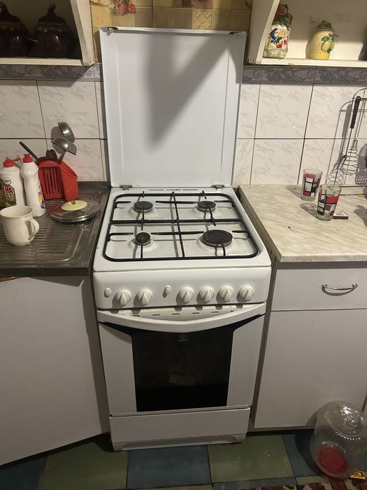 Газовая плита indesit