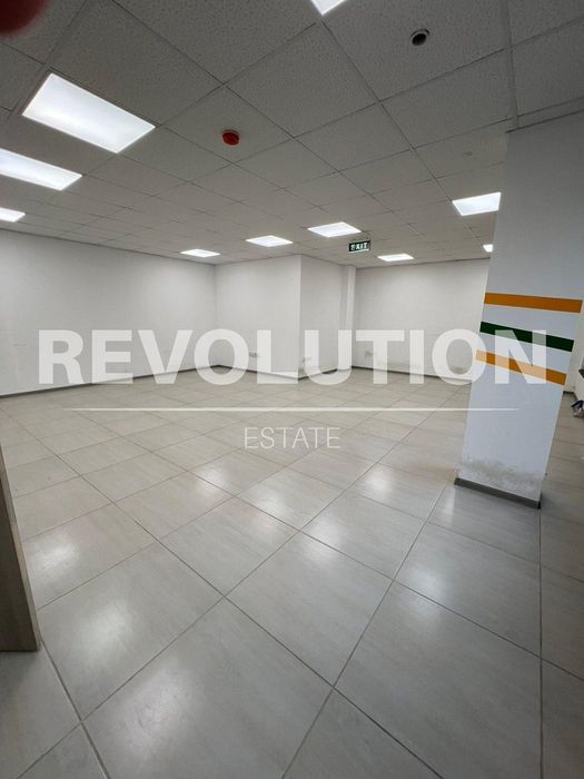 Дава се под наем Офис в Варна, Трошево - 120 кв.м за 897.6 € - Снимка #1