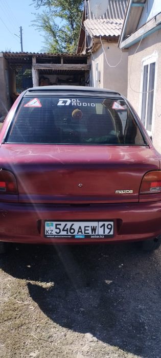 Мазда 121 об 1,4