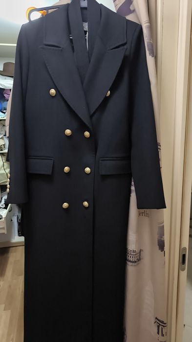 Стильное ,демисезонное пальто.