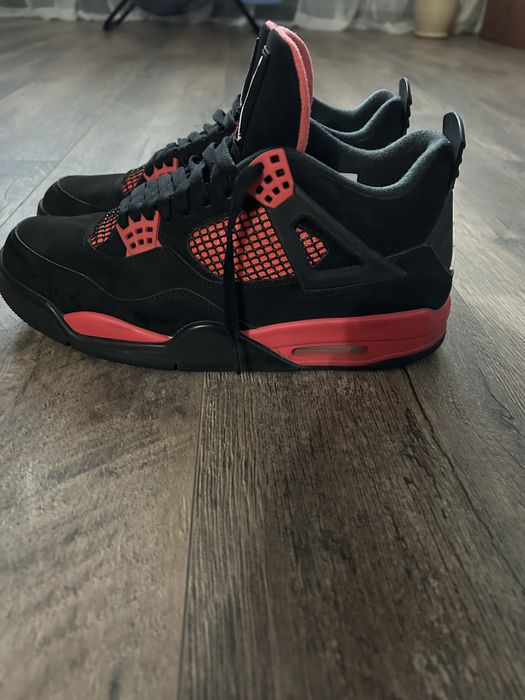 Jordan 4 Retro "Red Thunder" 43 номер.