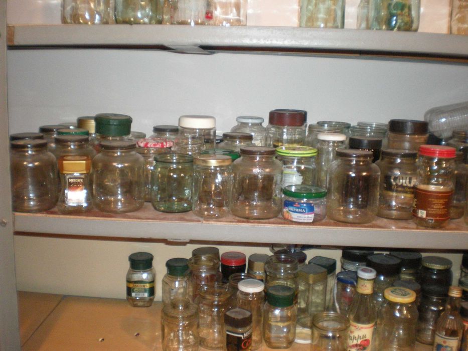 продам двух литровые банки
