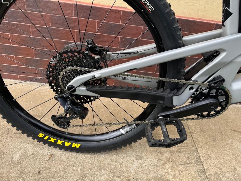 Bicicleta electrica Santa Cruz Heckler SL-C carbon , Fazua an 2024