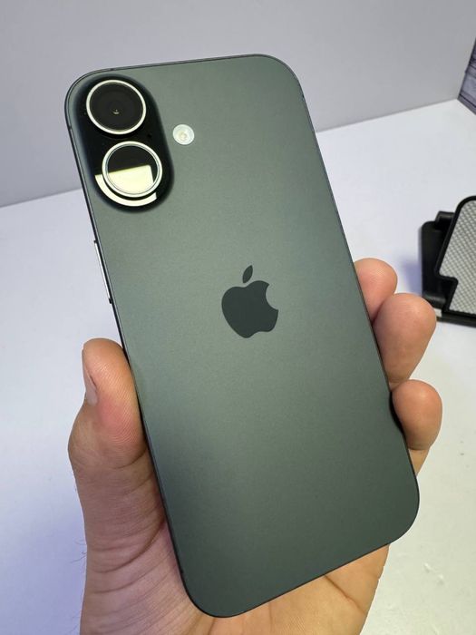 Apple iPhone 17  256 гб физ сим+е сим / СТ32749