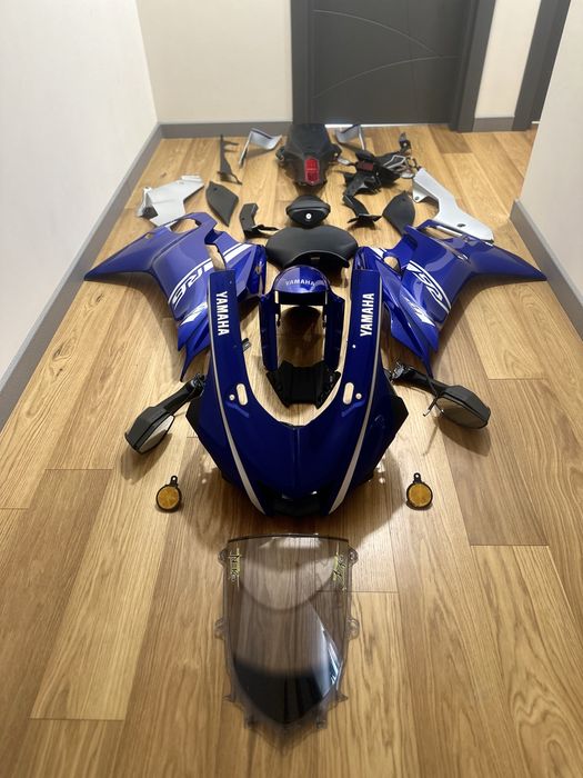 Спойлери Yamaha r6