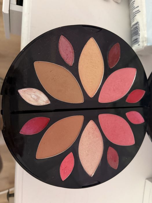 Лот с гримове на бенефит и др