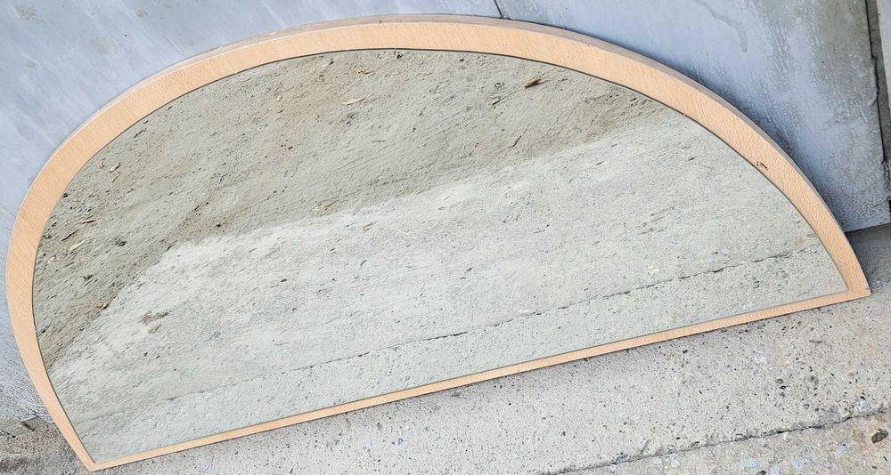 Зеркало  105*50 полукруглое.  Район 1000 мелочей