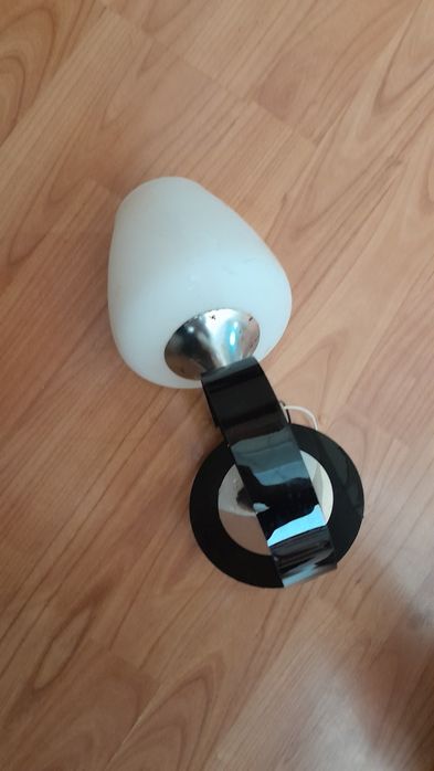 Светильник продается