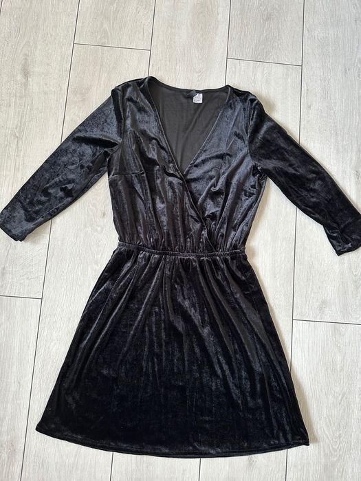 Черна Рокля на марката H&M