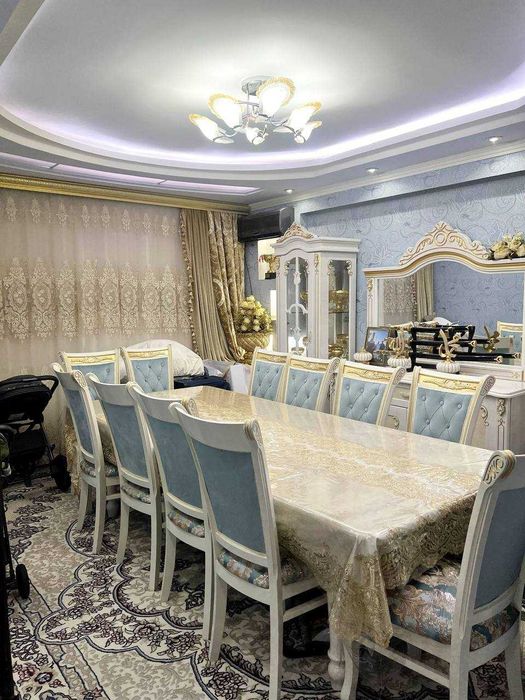Корасарой евроремонт 5 хона сотилади. Карасарай напротив Алмазар сити